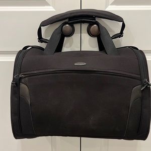 Authentic Tumi T3 Gym, Travel, Carry On Bag